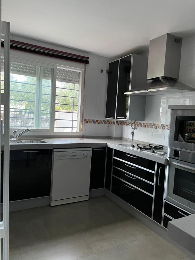 Exclusivo Chalet Sevilla. ¡Jardin & Cocina! Alcalá de Guadaira Εξωτερικό φωτογραφία